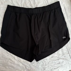 Alo Women’s Playmaker Dolphin Shorts - Black